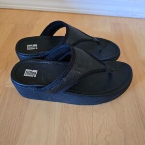FitFlop Lulu Shimmerlux Black Wedge Thong Sandals Microwobbleboard DL9-090 US 7